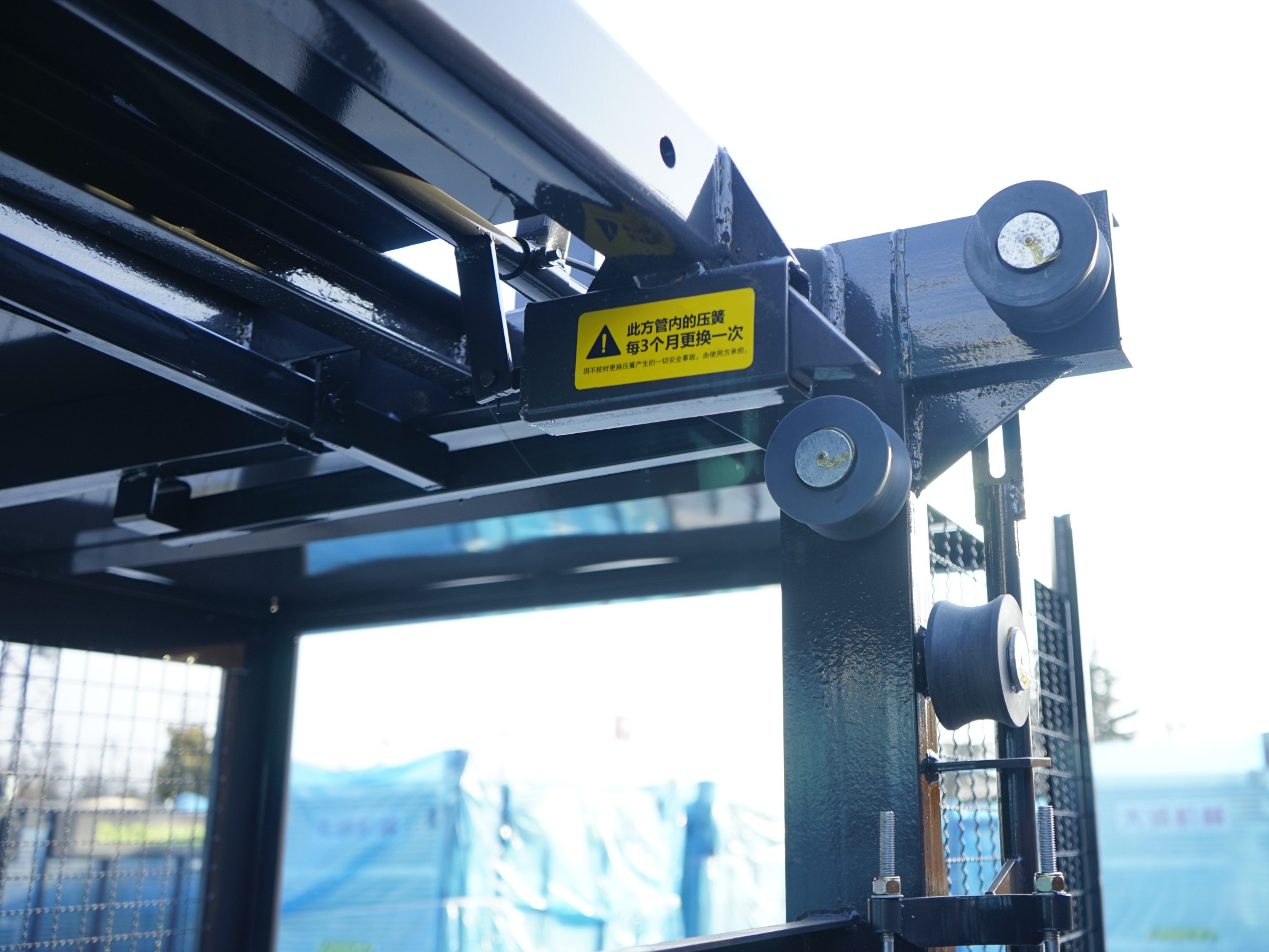 為什么選擇施工升降機(jī)？