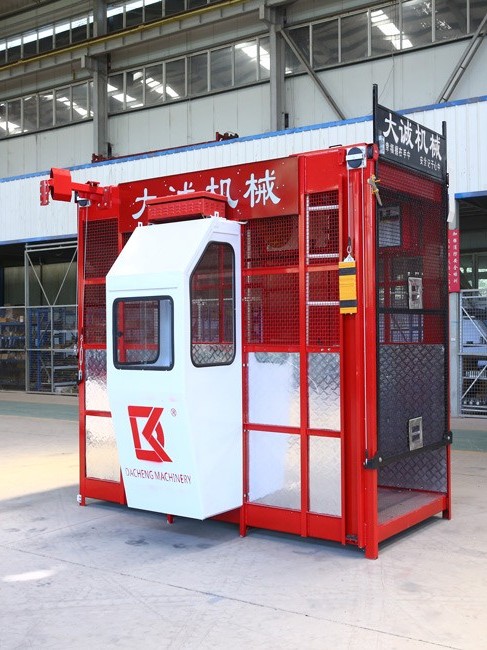 施工電梯采購(gòu)注意事項(xiàng)！